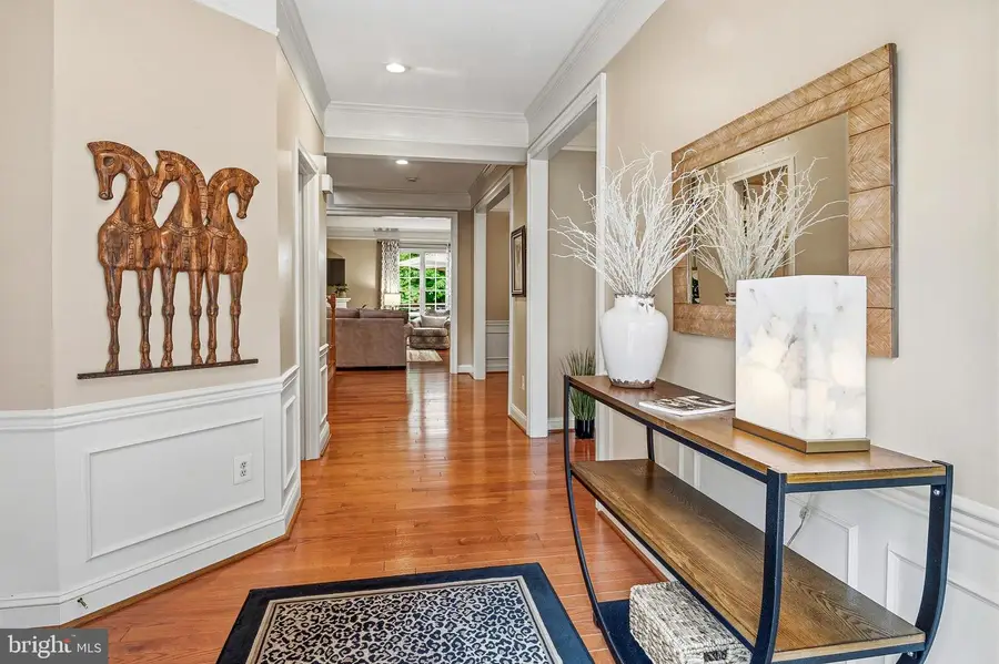 8513 Timber Hill Ct, Ellicott City, MD 21043 - #2