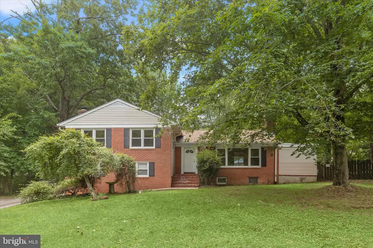 6469 Lawyers Hill Rd, Elkridge, MD 21075 - #1