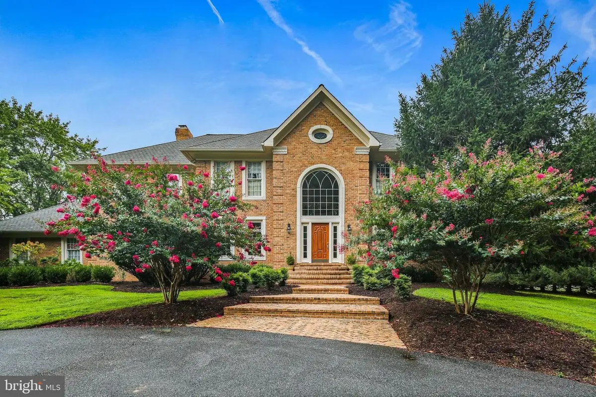 4255 Buckskin Lake Dr, Ellicott City, MD 21042 - #1
