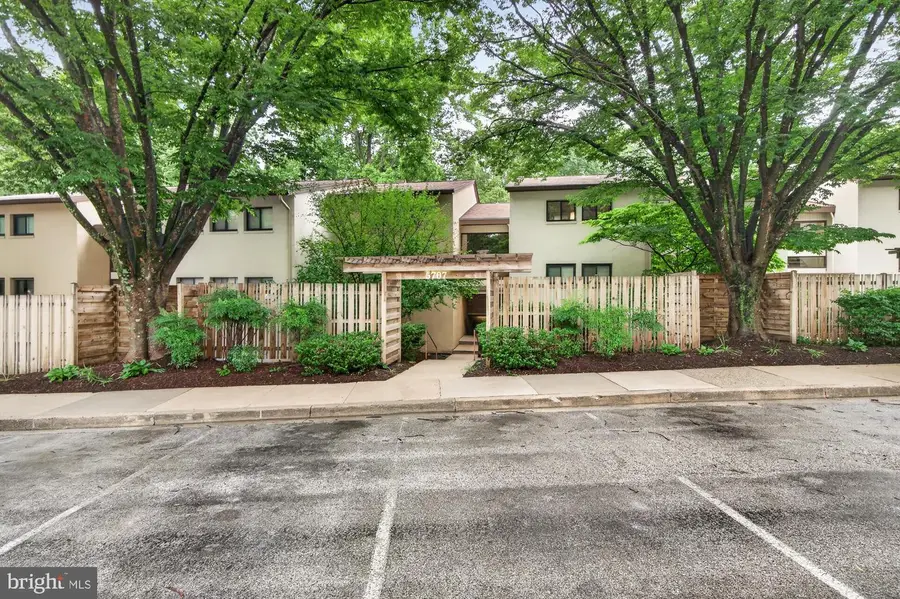 5707 Harpers Farm Rd #f, Columbia, MD 21044 - #3