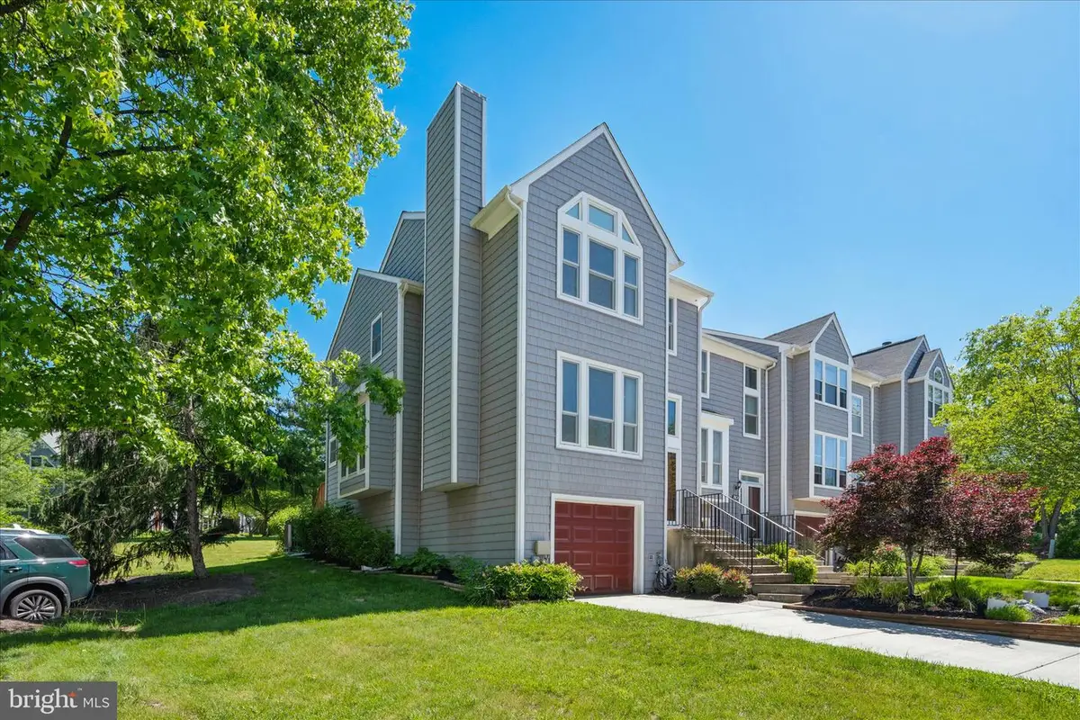 7808 Old Hollow Ln Nw, Ellicott City, MD 21043 - #1