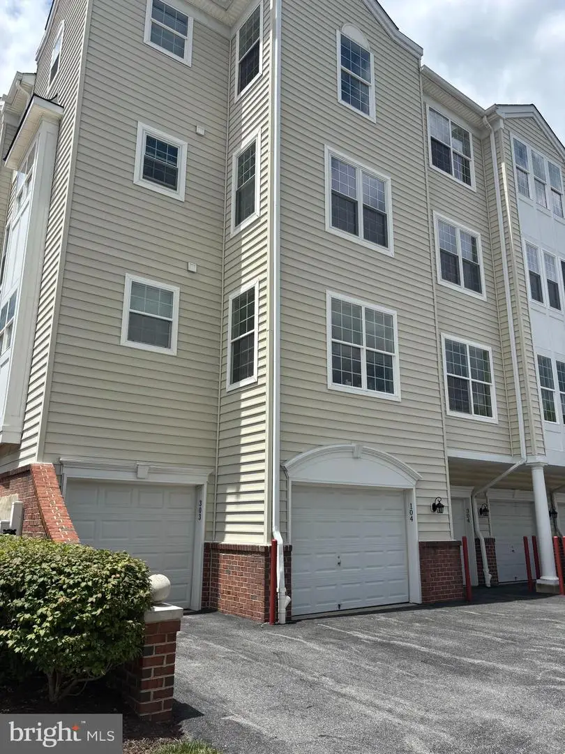 7315 Maplecrest Rd #104, Elkridge, MD 21075 - #2