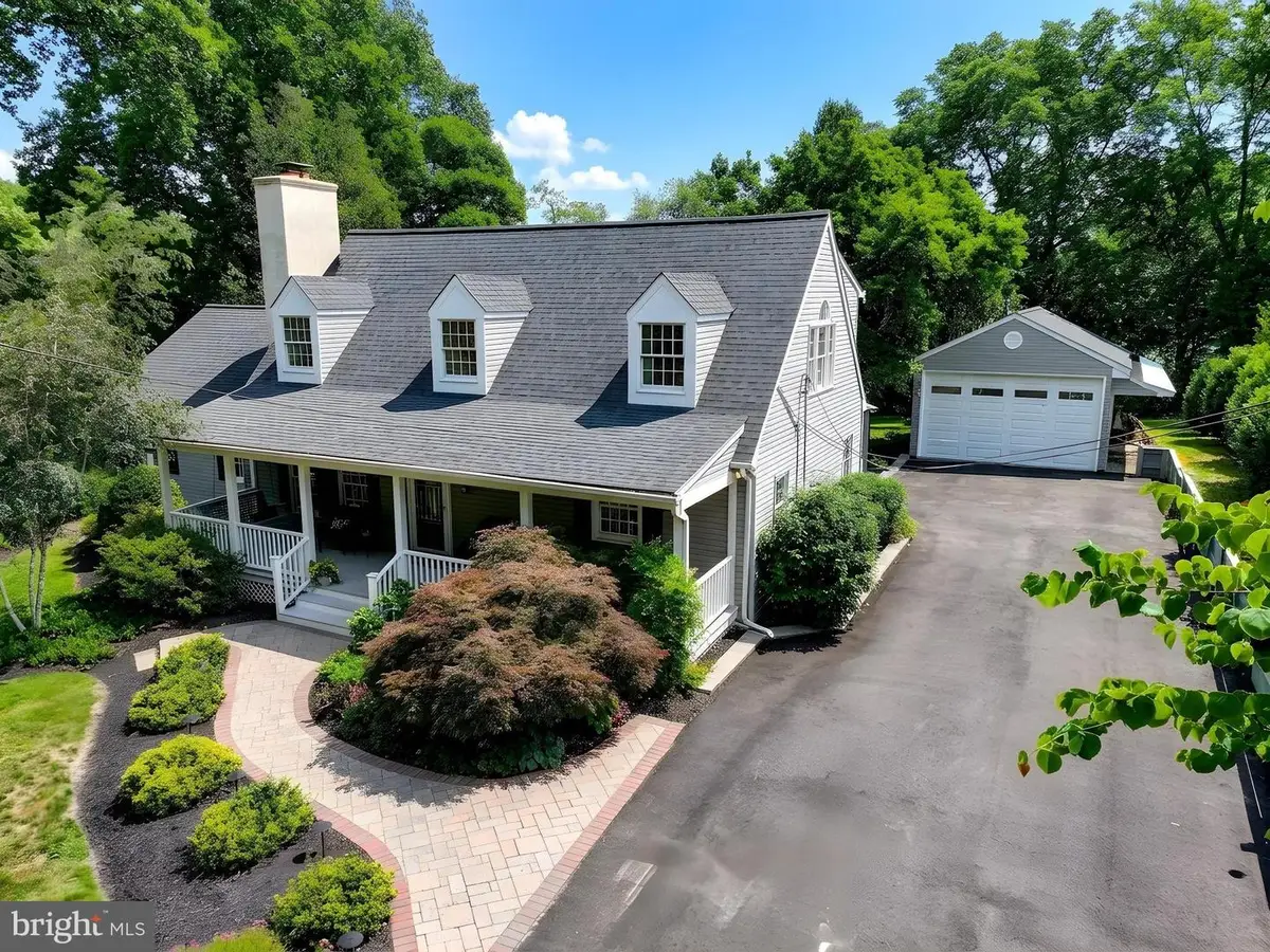 5457 Kerger Rd, Ellicott City, MD 21043 - #1