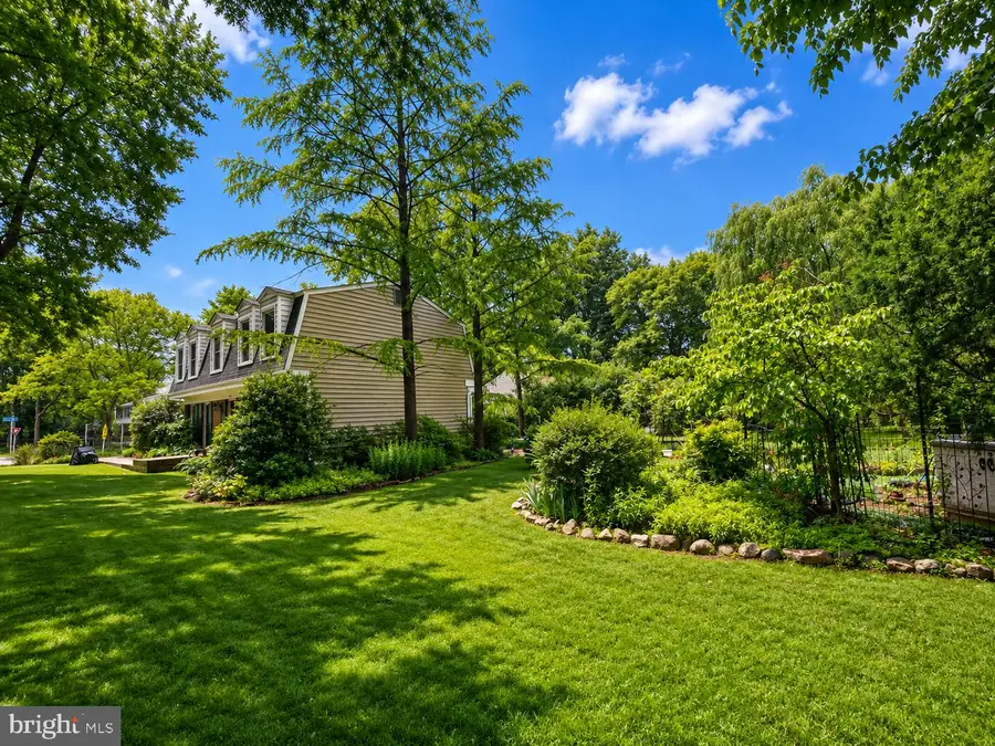6052 Tamar Dr, Columbia, MD 21045 - #2