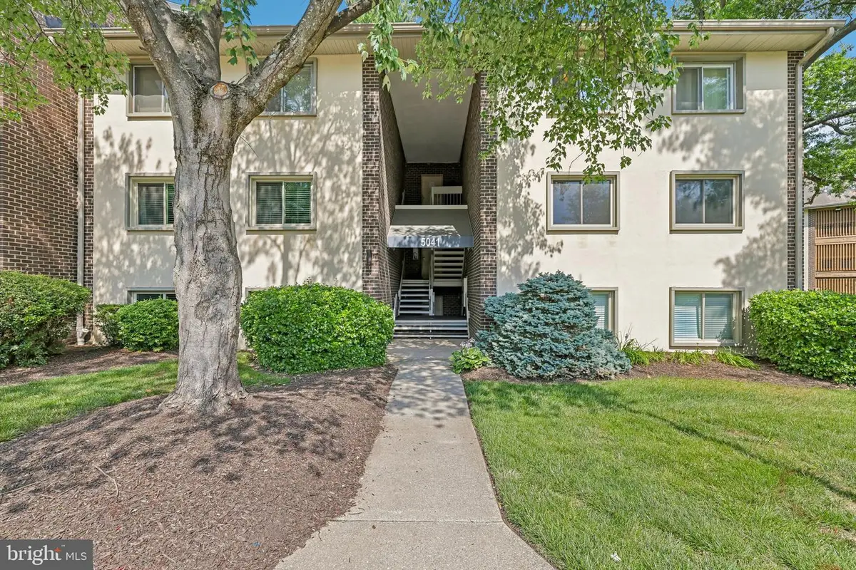 5041 Green Mountain Cir #4, Columbia, MD 21044 - #1