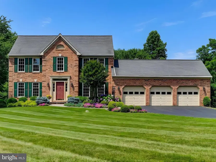 12806 Forestview Ct, Sykesville, MD 21784 - #2