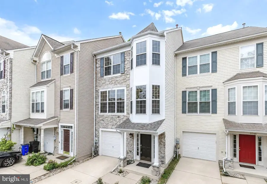 5748 Goldfinch Ct, Ellicott City, MD 21043 - #2