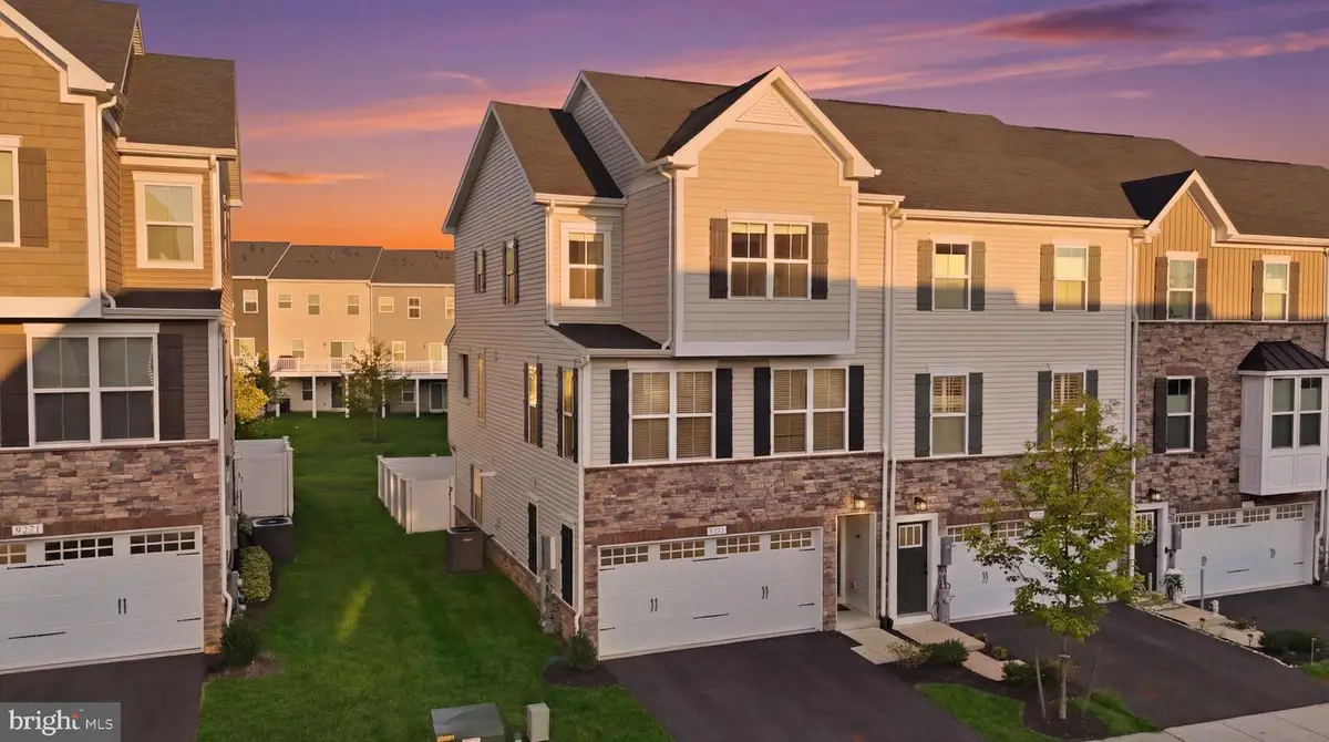 8115 Primrose Ln, Laurel, MD 20723 - #1