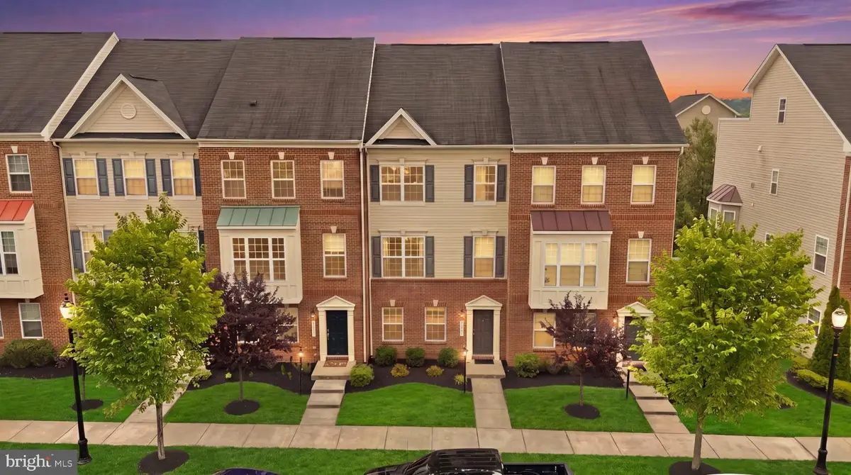 7120 Beaumont Pl, Hanover, MD 21076 - #1