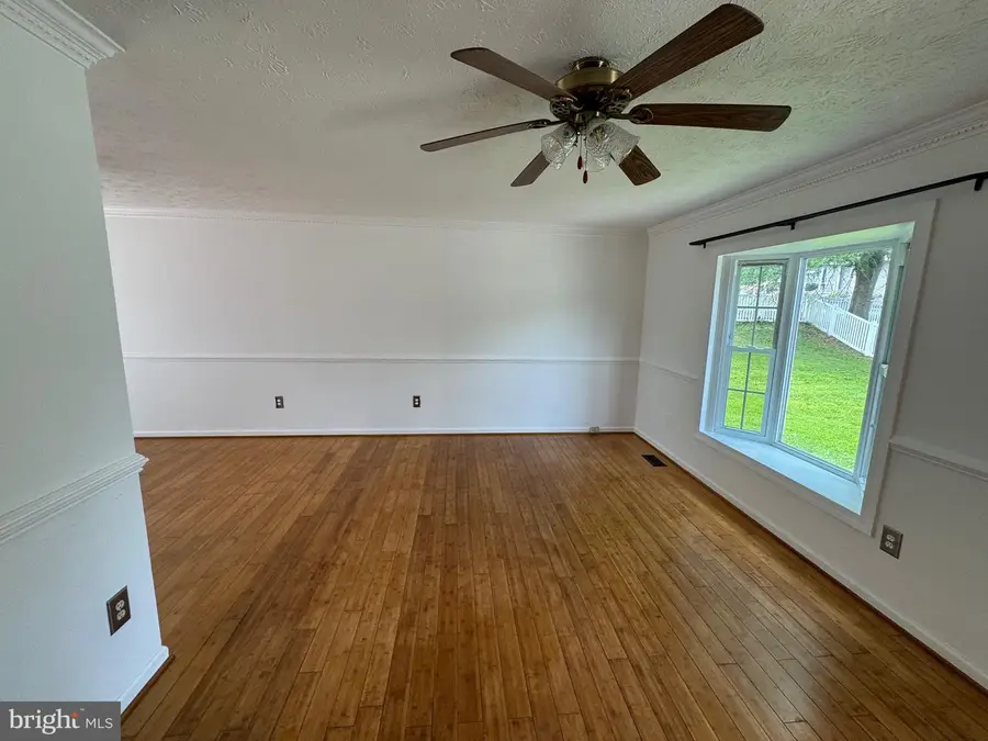 6063 Adcock Ln, Hanover, MD 21076 - #3