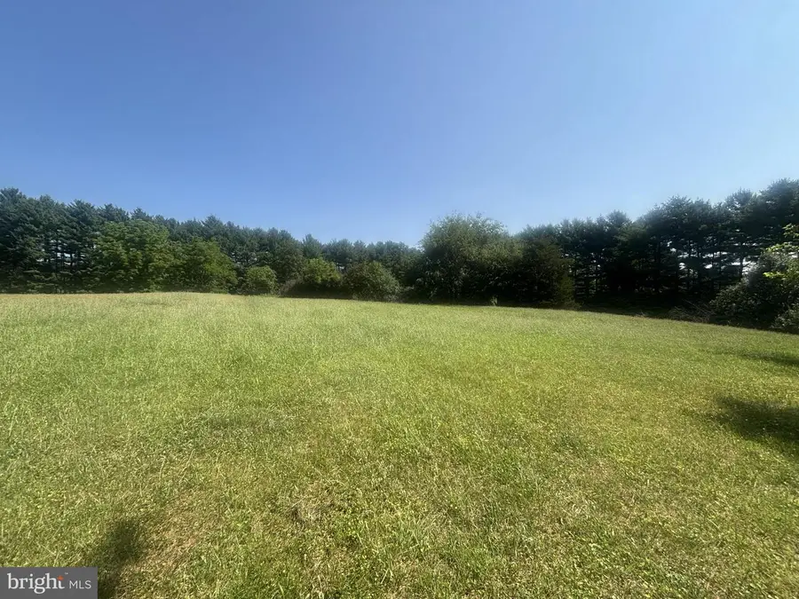 1121 Day Rd, Sykesville, MD 21784 - #2