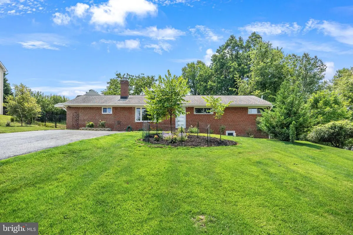 4786 Beechwood Rd, Ellicott City, MD 21043 - #1