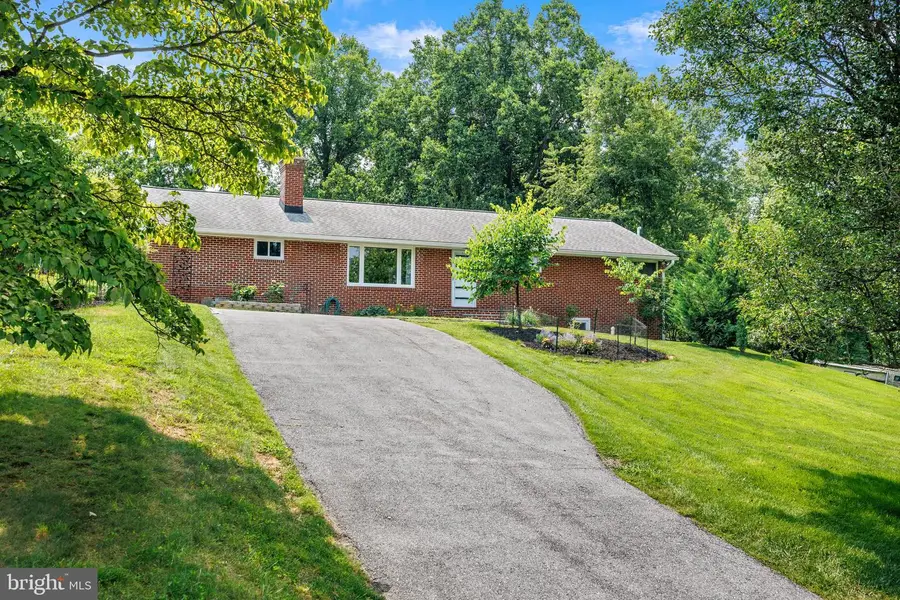 4786 Beechwood Rd, Ellicott City, MD 21043 - #2