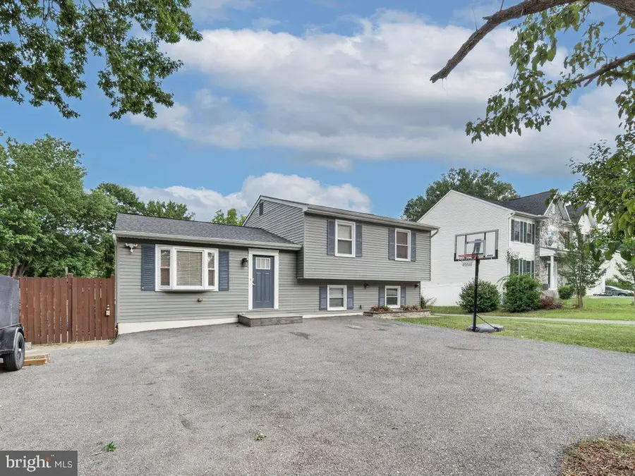 10124 Stansfield Rd, Laurel, MD 20723 - #2