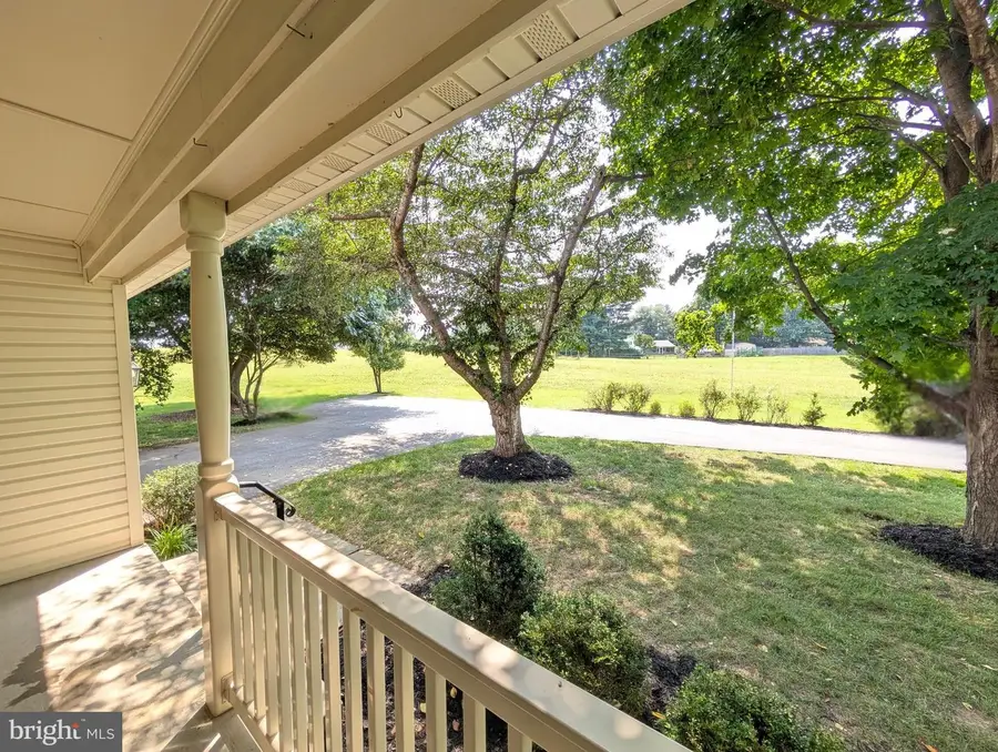 9191 Victoria Dr, Ellicott City, MD 21042 - #2