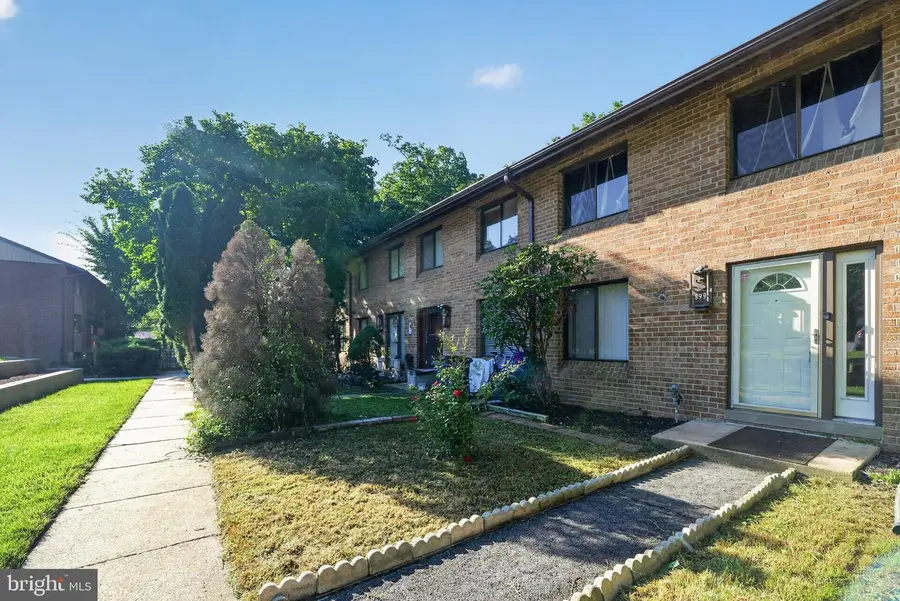 8990 Watchlight Ct, Columbia, MD 21045 - #2
