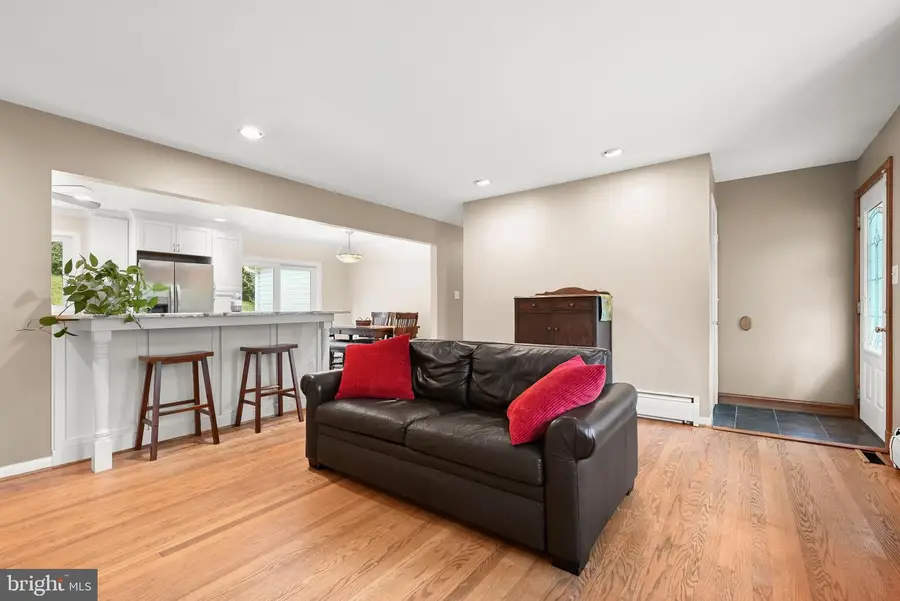 10814 Graeloch Rd, Laurel, MD 20723 - #3