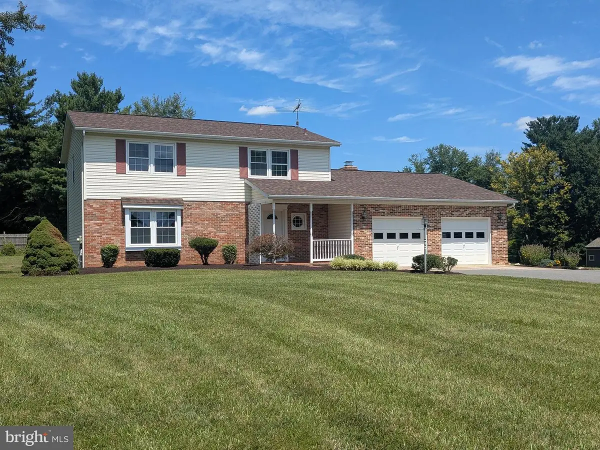 7464 Flamewood Dr, Clarksville, MD 21029 - #1