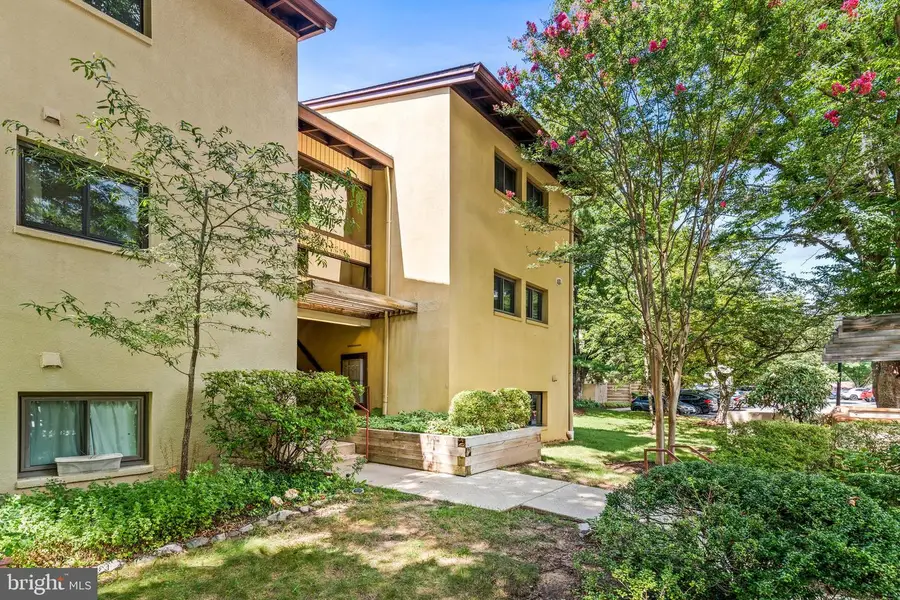 5713 Harpers Farm Rd #b, Columbia, MD 21044 - #3