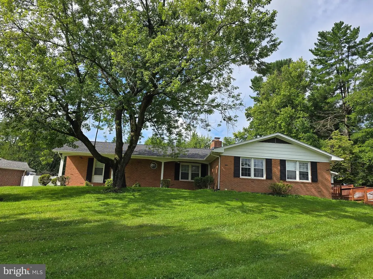 4002 High Point Rd, Ellicott City, MD 21042 - #1
