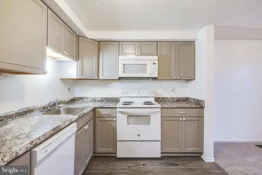 7201 Sleep Soft Cir, Columbia, MD 21045 - #2