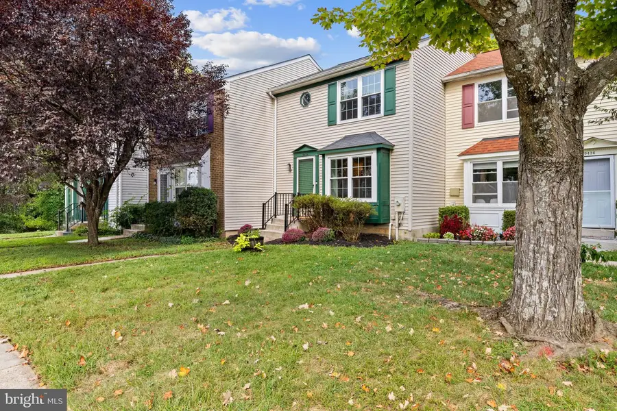 9438 Riverbrink Ct, Laurel, MD 20723 - #2
