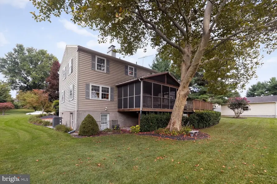 9387 Paulskirk Dr, Ellicott City, MD 21042 - #2