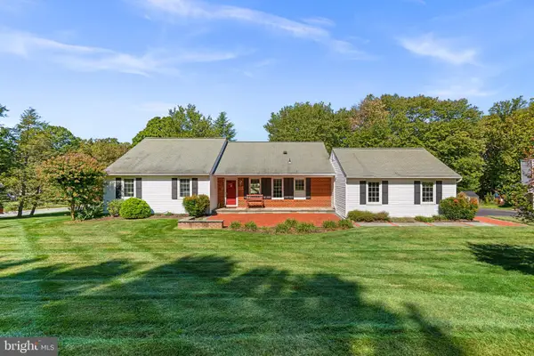 8475 Rooster Ct, LAUREL, MD 20723