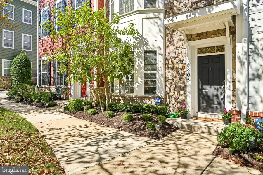 5805 Richards Valley Rd, Ellicott City, MD 21043 - #3