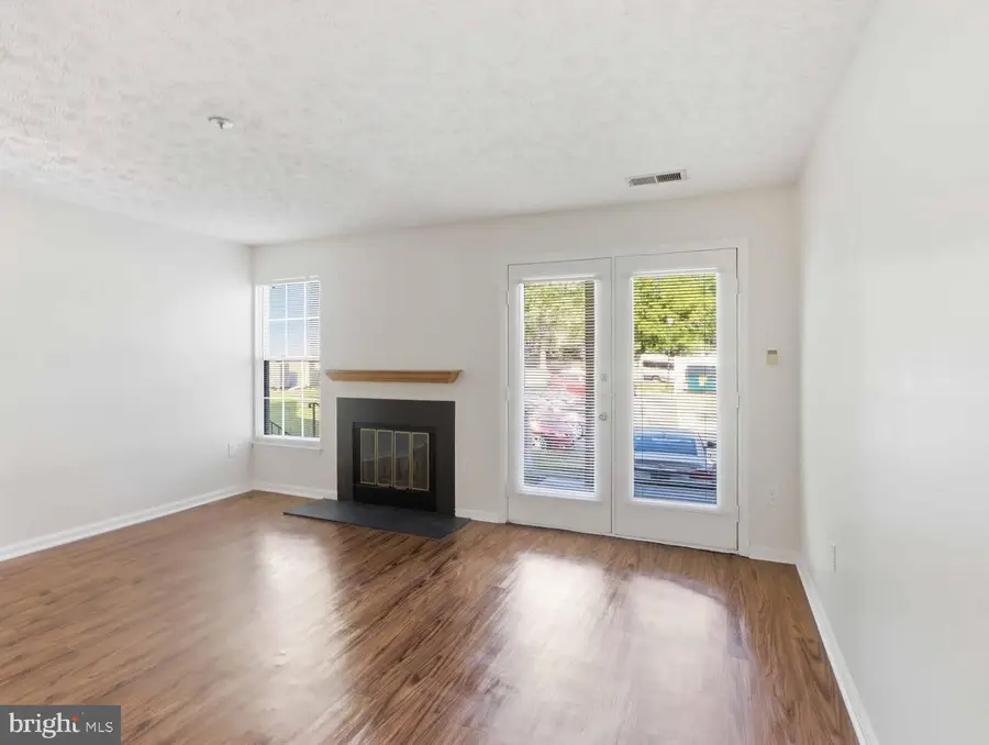 6460 Green Field Rd #204, Elkridge, MD 21075 - #2