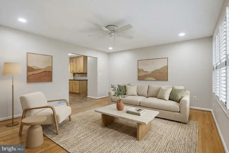 6404 Woodburn Ave, Elkridge, MD 21075 - #2