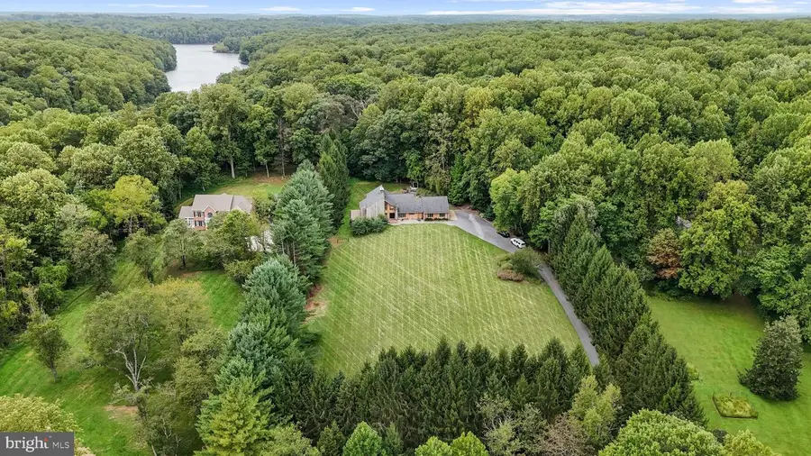 13719 Lakeside Dr, Clarksville, MD 21029 - #2