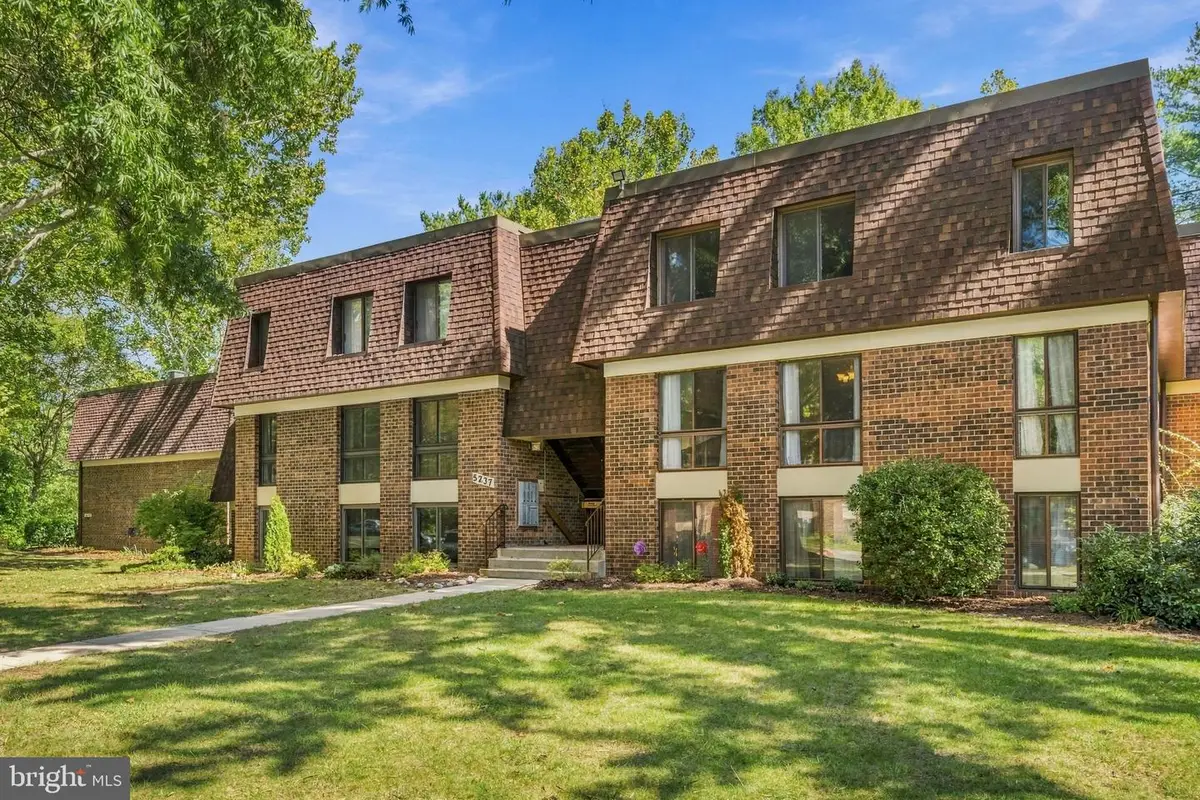 5237 W Running Brook Rd #202, Columbia, MD 21044 - #1