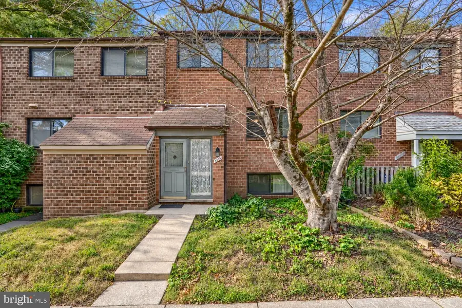 8935 Skyrock Ct, Columbia, MD 21046 - #2
