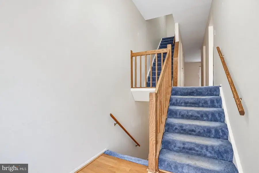 8935 Skyrock Ct, Columbia, MD 21046 - #3