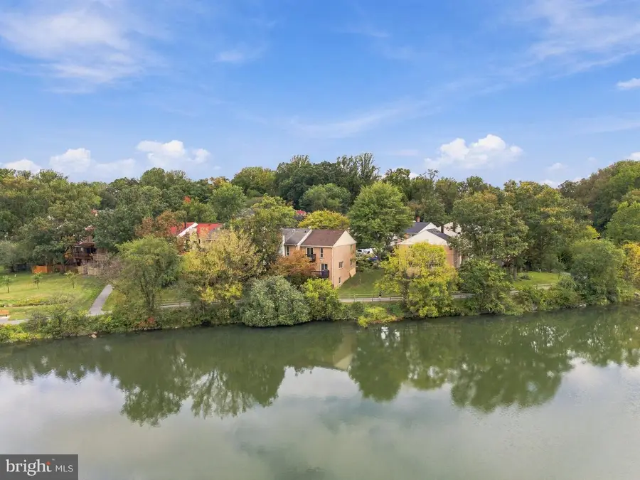 7262 Dockside Ln, Columbia, MD 21045 - #2