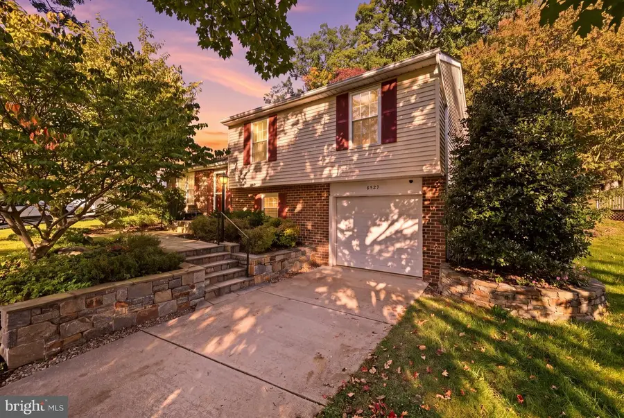 8523 Hayshed Ln, Columbia, MD 21045 - #2