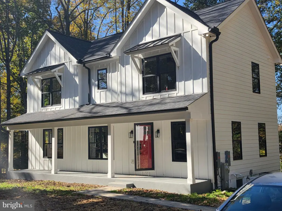 5236 Green Bridge Rd, Dayton, MD 21036 - #1