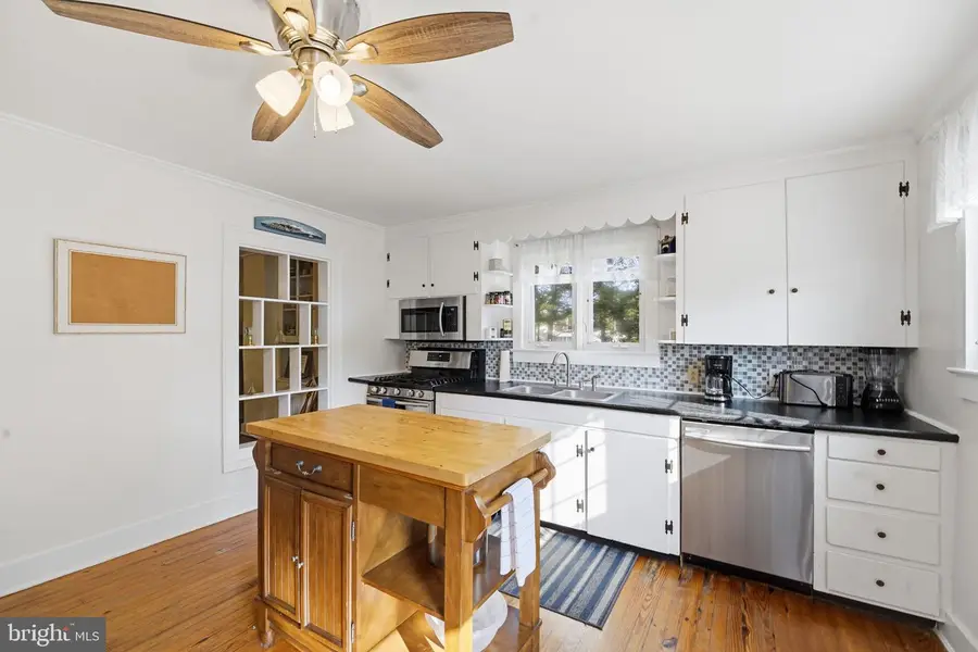 21251 Chesapeake Ave, Rock Hall, MD 21661 - #3