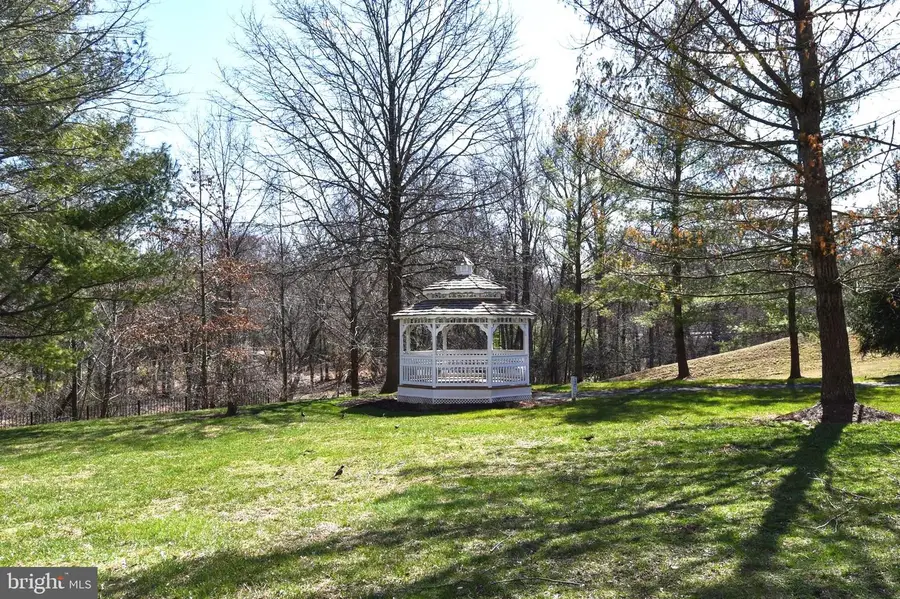 1152 Regal Oak Dr, Rockville, MD 20852 - #2