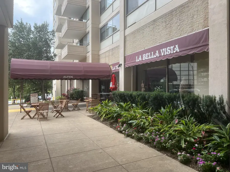 4515 Willard Ave #503, Chevy Chase, MD 20815 - Image #3