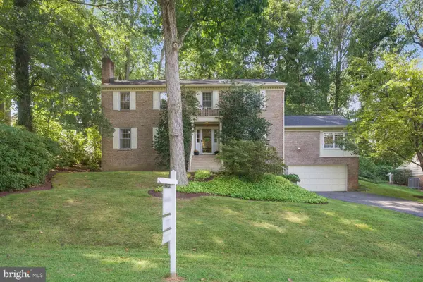 7620 Mary Cassatt Dr, POTOMAC, MD 20854