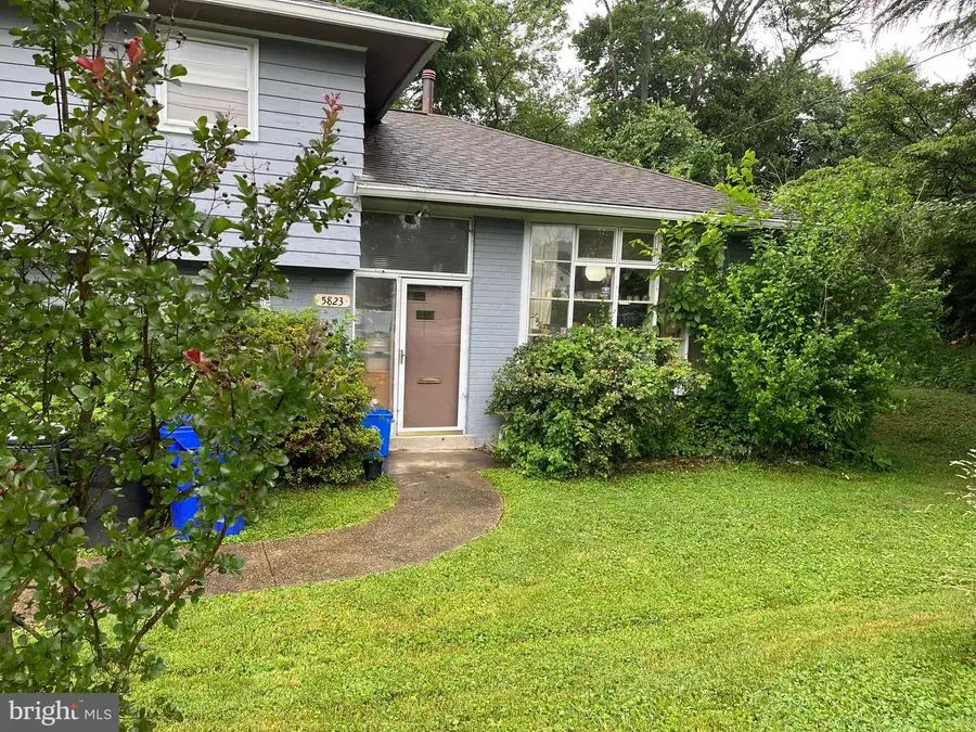 5823 Folkstone Rd, Bethesda, MD 20817 - Image #2