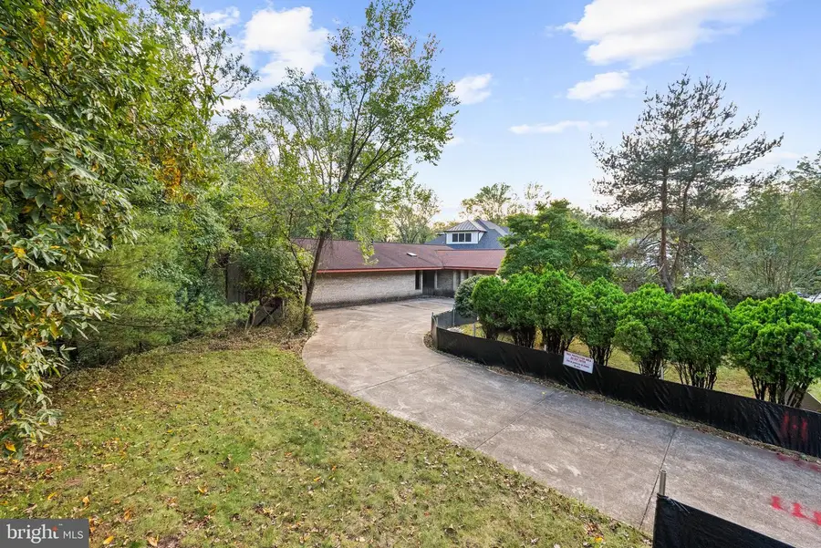 6508 Tall Tree Ter, Rockville, MD 20852 - Image #2