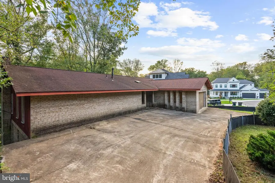 6508 Tall Tree Ter, Rockville, MD 20852 - Image #3