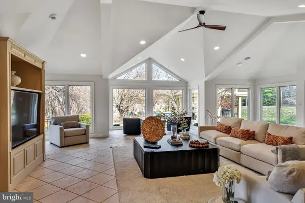 12212 Drews Ct, POTOMAC, MD 20854