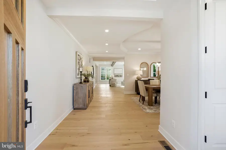 8802 Ridge Rd, Bethesda, MD 20817 - Image #3