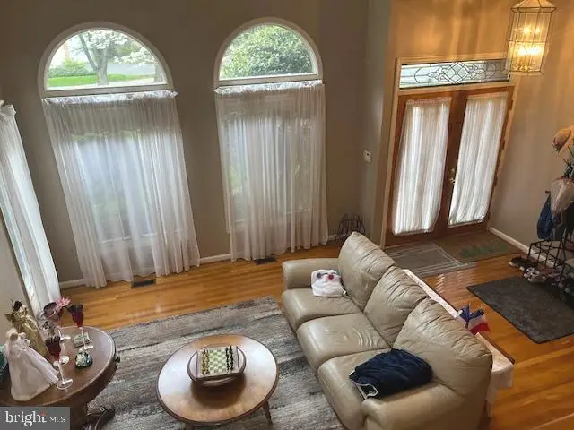 5502 Thornbush Ct, Bethesda, MD 20814 - Image #3