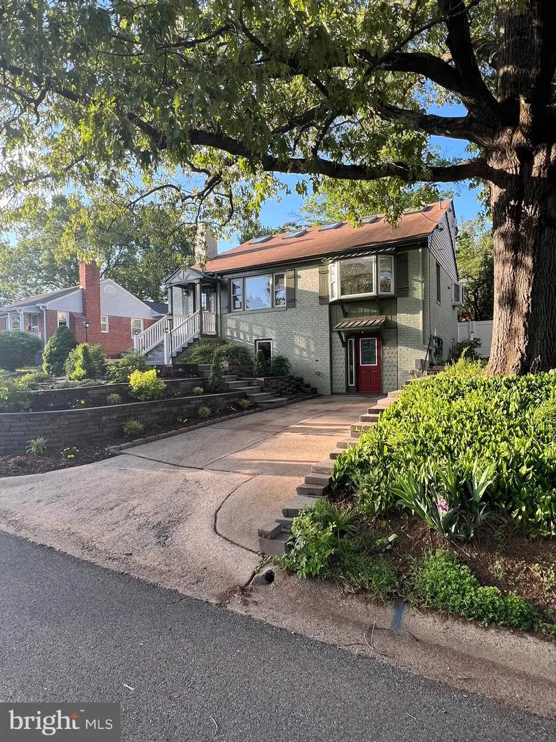 8107 Chester St, Takoma Park, MD 20912 - Image #2