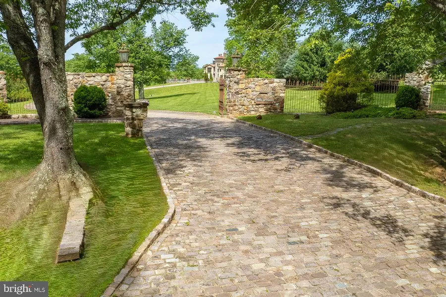 13320 Signal Tree, Potomac, MD 20854 - Image #2